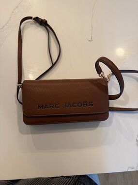 Marc Jacobs Brown Pebbled Leather Crossbody Wallet